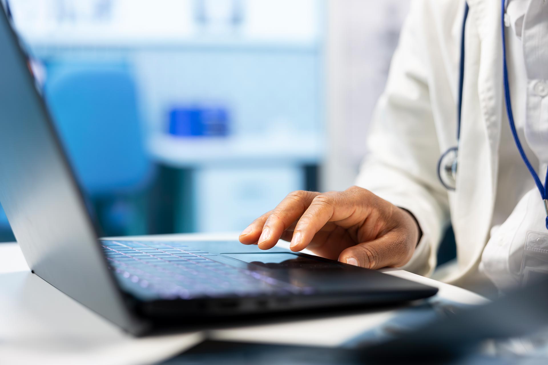 IT Ausstattung und Medizintechnik